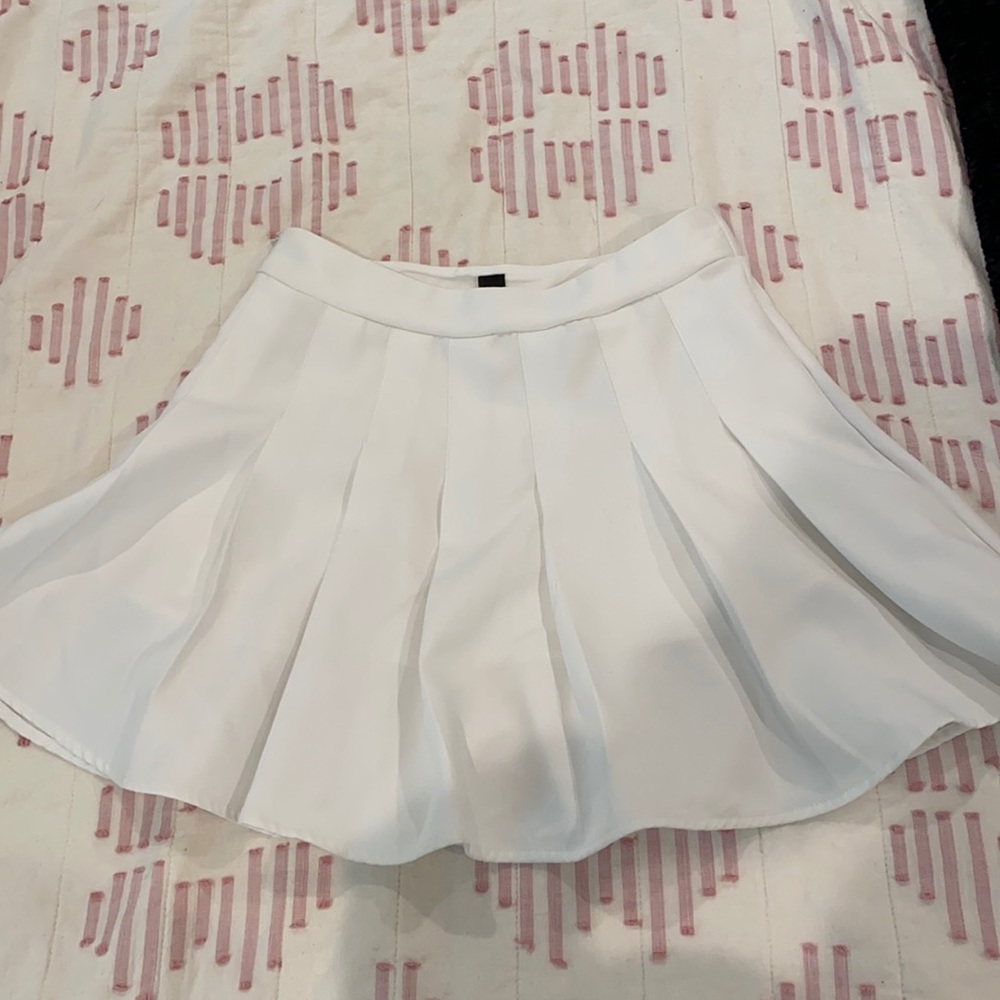 White Pleated Tennis skirt